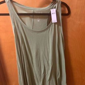 Basic green tank